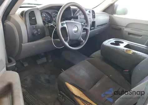 2010 Chevrolet Silverado C1500 z USA, uszkodzony, nr VIN 1GCPCPEA9AZ239320